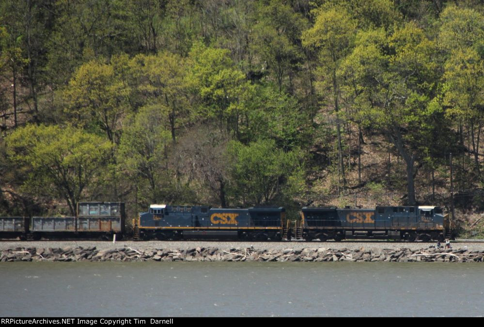 CSX 7241, 5111 on Q434